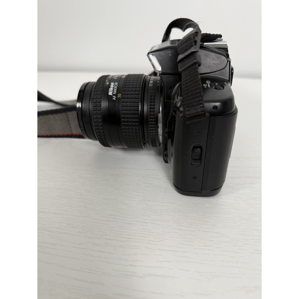 NIKON N5005 35mm SLR FILM CAMERA with AF Nikkor 35-70mm f3.3-4.5 Lens Cap Strap - Picture 15 of 16